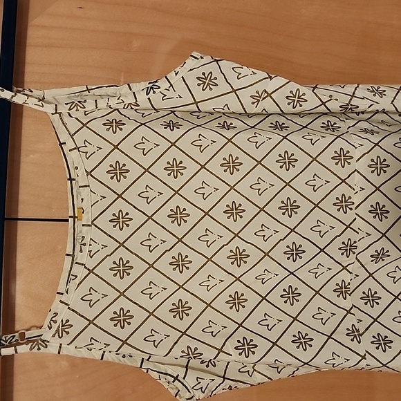 Simple Maxi Dress - Picture 2 of 5